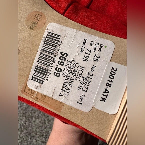 BCBGeneration Size 8.5 Red Suede Strappy Ballet Flats Back Zip NWT R $99 - Picture 9 of 11